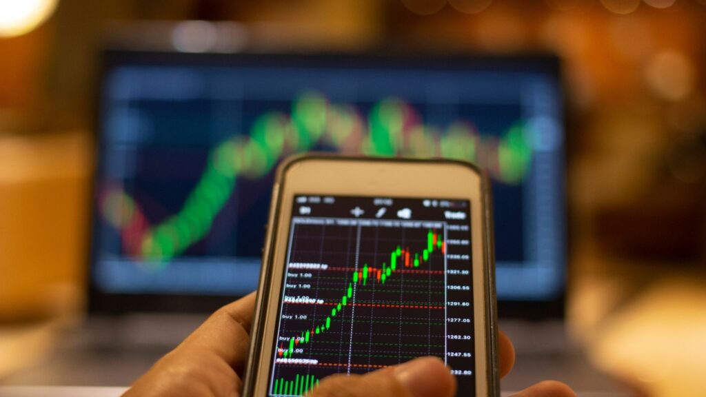 التداول: طريقك لفهم الأسواق المالية وتحقيق فرص استثمارية أفضل